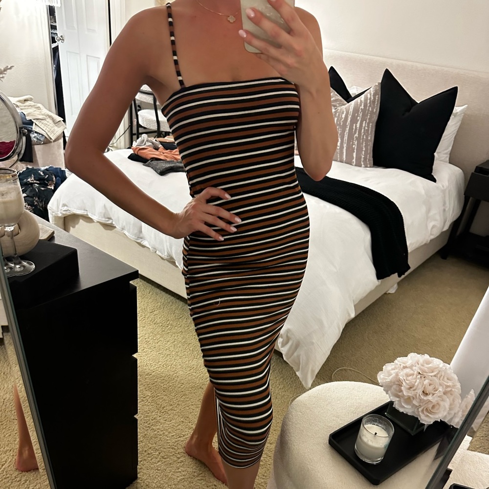 Super cute & comfy fitted striped dress